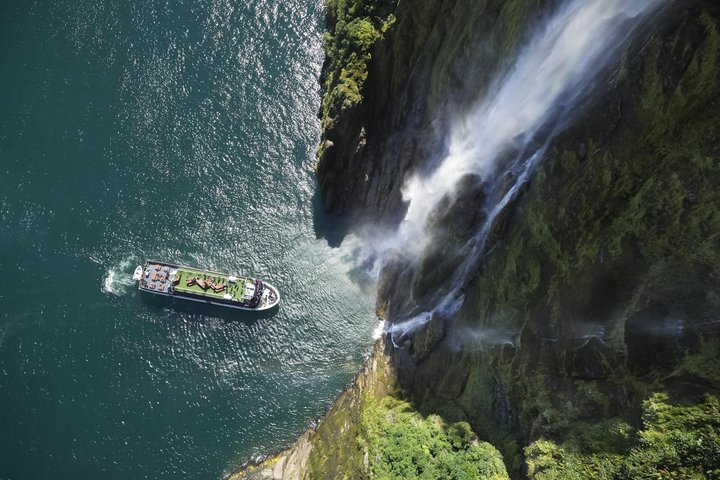 Milford Sound Cruise - RealNZ - Photo 1 of 19